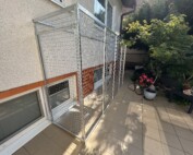 Nová záhradná voliéra pre mačky – 3,4 m široká, 2 m vysoká a 1 m hlboká 3