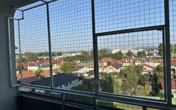 Bezpečný balkón pre mačky – nový projekt zo zváranej sieťoviny 4
